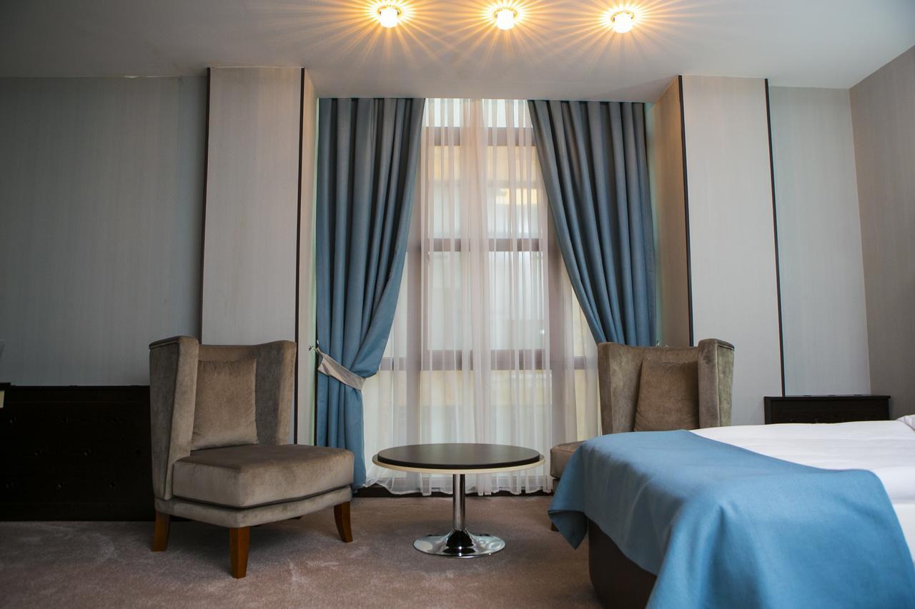 Azalea Hotel บากู ภายนอก รูปภาพ
